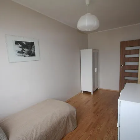 Modern 3 In *